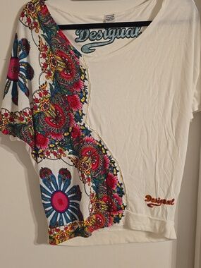 Desigual White Top with Multicolor Floral Panel NWOT Size Small